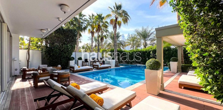 Palm Jumeirah、Dubai、UAEにあるヴィラ 5ベッドルーム、1143 m2 No626245