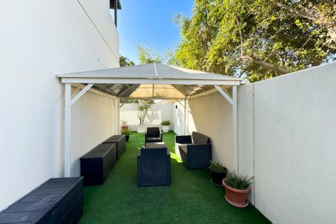 Villa zum Verkauf in Dubai, VAE 6 Schlafzimmer, 425.5 m2 Nr. 749299 - Foto 23