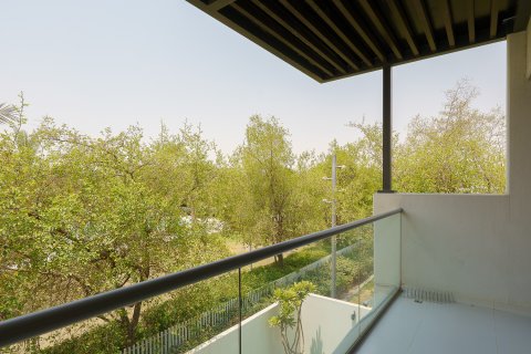 Villa zum Verkauf in Dubai, VAE 6 Schlafzimmer, 425.5 m2 Nr. 749299 - Foto 6