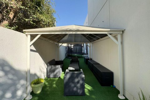 Villa zum Verkauf in Dubai, VAE 6 Schlafzimmer, 425.5 m2 Nr. 749299 - Foto 21