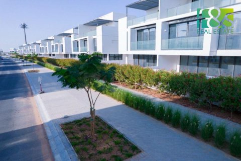 Villa sa SUN ISLAND sa Sharjah Waterfront City, UAE 5 silid-tulugan, 298.2 sq.m. № 568520 - larawan 7
