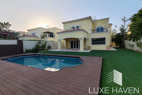 Villa i Jumeirah Park, Dubai, Emiratene 4 soverom, 402.73 kvm nr. 418475