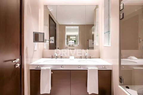 Apartamento para arrendamento em Downtown Dubai (Downtown Burj Dubai), Dubai, EAU 1 quarto, 79.15 m2 № 768296 - foto 9