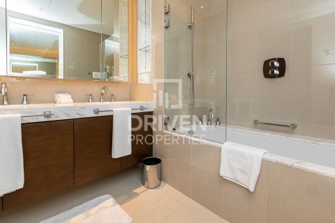 Apartamento para arrendamento em Downtown Dubai (Downtown Burj Dubai), Dubai, EAU 1 quarto, 79.15 m2 № 768296 - foto 10