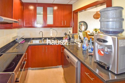 Apartmen di Jumeirah Beach Residence, Dubai, UAE 2 bilik tidur, 115 meter persegi № 627050 - foto 12