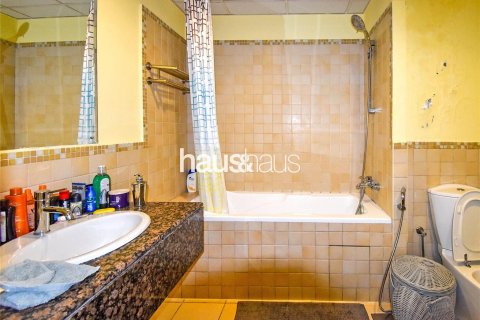 Apartmen di Jumeirah Beach Residence, Dubai, UAE 2 bilik tidur, 115 meter persegi № 627050 - foto 8