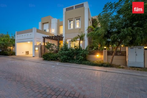Vila v Dubai, SAE 5 ložnice, 756 m² Č.: 686005 - fotografie 2