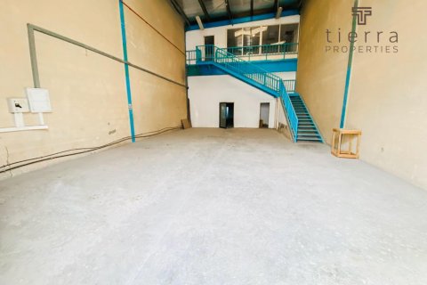 انبار در Al Quoz، Dubai ، امارات متحده عربی 495.6 متر مربع.  شماره 448923
