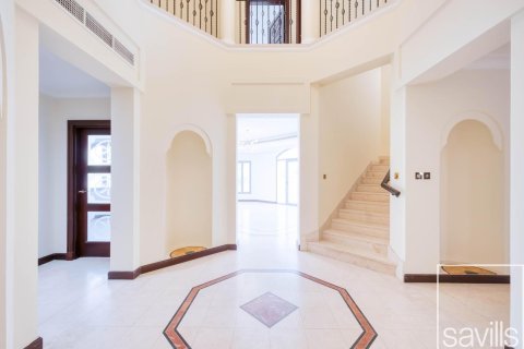 Villa in vendita a Palm Jumeirah, Dubai, EAU 5 camere da letto, 657.1 mq. № 755151 - foto 5