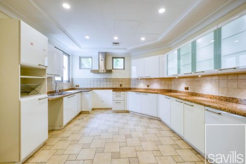 Villa in vendita a Palm Jumeirah, Dubai, EAU 5 camere da letto, 657.1 mq. № 755151 - foto 14