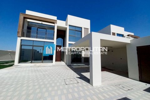 Vilë në Abu Dhabi, Emiratet e Bashkuara Arabe 4 dhoma gjumi, 939 m2. № 700473