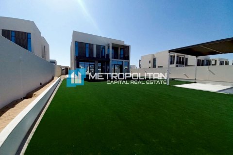 ویلا برای اجاره در Abu Dhabi، امارات متحده عربی 4 خوابه ، 939 متر مربع ، شماره 700473 - تصویر 3