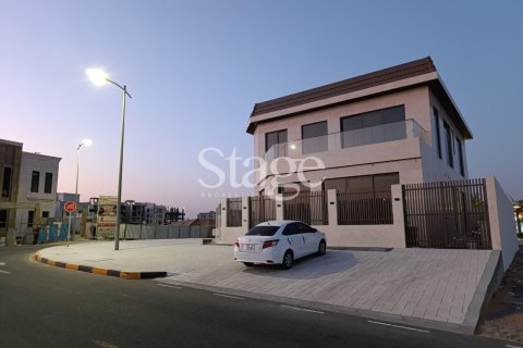 Villa sa Tilal City, Sharjah, UAE 6 silid-tulugan, 473 sq.m. № 737415 - larawan 2