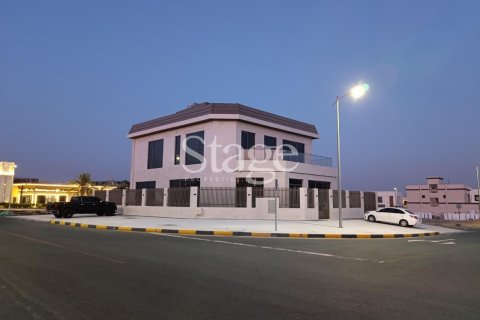 Villa i Tilal City, Sharjah, UAE 6 sovrum, 473 kvm Nr. 737415