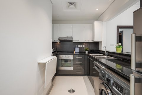 Apartmen di Dubai Marina, Dubai, UAE 1 bilik tidur, 77.24 meter persegi № 749682 - foto 5