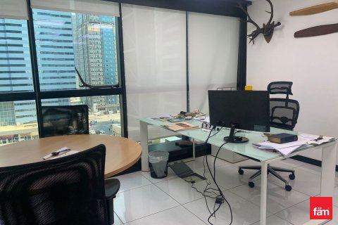 Dubai, UAE의 임대용 사무실 115.7제곱미터 번호 708474 - 사진 2