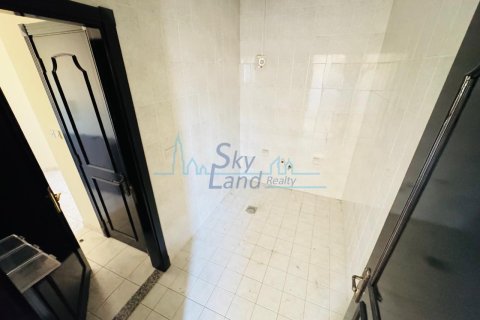 Üürile anda villa asukohaga Jumeirah, Dubai, AÜE: 4 magamistoaga, 325 m² Nr 686604 - pilt 24