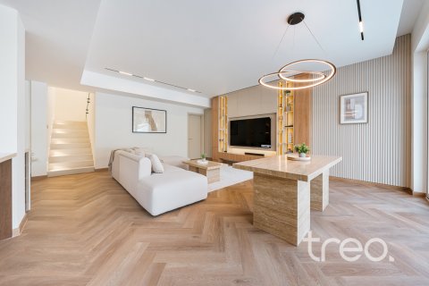Villa in Arabian Ranches, Dubai, UAE 4 bedrooms, 229.93 sq.m. № 753650 - photo 5