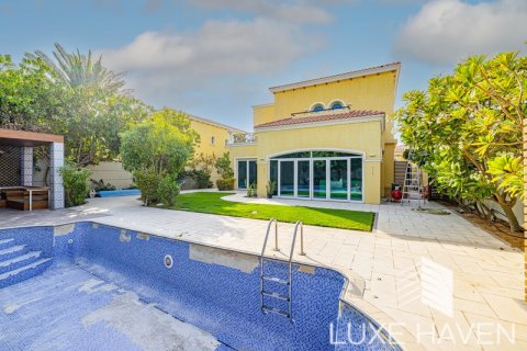 Villa i Jumeirah Park, Dubai, Emiratene 4 soverom, 402.73 kvm nr. 421246