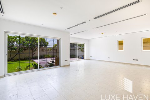 Villa uthyres i Jumeirah Park, Dubai, UAE 4 sovrum, 314.85 kvm Nr. 421247 - fotografi 17