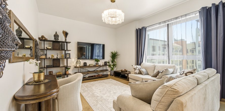Διαμέρισμα σε Jumeirah, Dubai, ΗΑΕ 2 υπνοδωμάτια, 124.53 τ.μ. Αρ. 748625