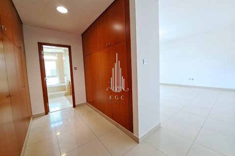 Tourist Club Area, Abu Dhabi, UAE의 임대용 아파트 침실 4개, 291.9제곱미터 번호 561245 - 사진 14