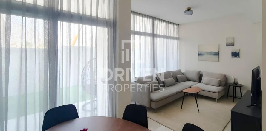 Rijtjeshuis in Dubai, VAE 3 slaapkamers, 112.23 vr.m. nr 765360