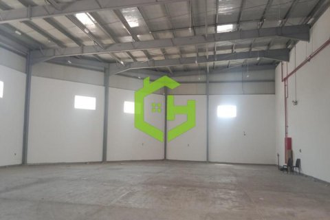 Skladište u gradu Al Khawaneej, Dubai, UAE 1021.9 m2 Br. 528919
