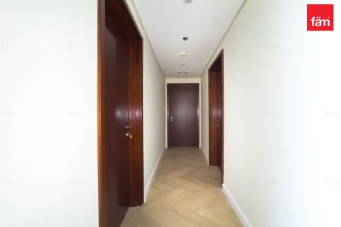 Apartment in Dubai, UAE 2 bedrooms, 178.8 sq.m. № 763780 - photo 13
