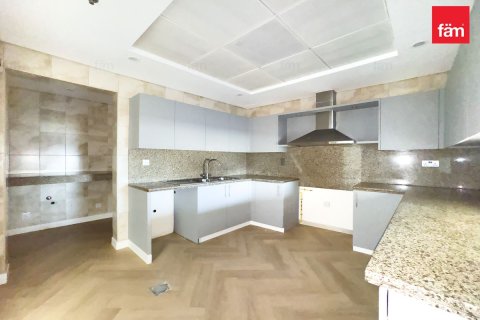 Apartment in Dubai, UAE 2 bedrooms, 178.8 sq.m. № 763780 - photo 8