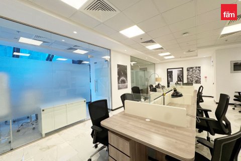 Oficina en alquiler en Business Bay, Dubai, EAU 248 m2 № 585234 - foto 8