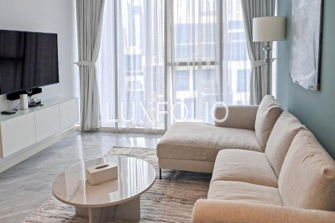 Apartment in Business Bay, Dubai, UAE 1 bedroom, 60 sq.m. № 628253 - photo 2