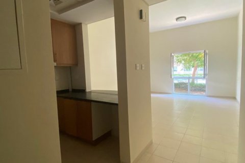 Apartment sa Discovery Gardens, Dubai, UAE 1 silid, 45 sq.m. № 542196 - larawan 3