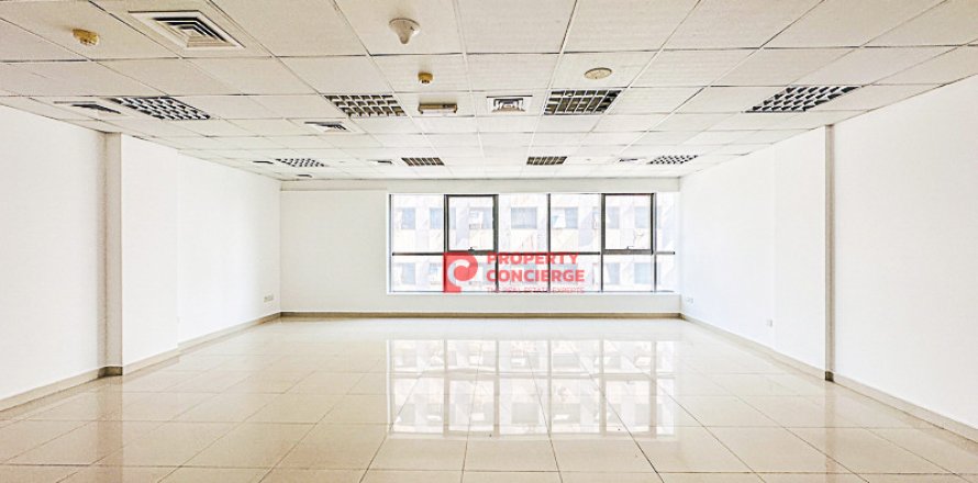 Büroraum in Dubai Investment Park, Dubai, VAE: 78 m2 Nr. 542193