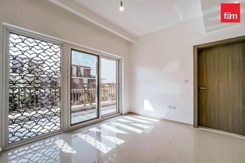 Shtëpi në qytet në Dubai, Emiratet e Bashkuara Arabe 3 dhoma gjumi, 145.3 m2. № 726831 - Foto 2