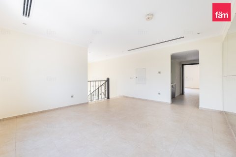 Villa te huur in Dubai, VAE 3 slaapkamers, 819.9 vr.m., nr 766674 - foto 10