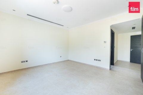 Villa te huur in Dubai, VAE 3 slaapkamers, 819.9 vr.m., nr 766674 - foto 13
