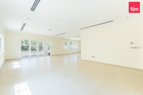 Villa à Dubai, EAU: 3 chambres, 819.9 m2 № 766674