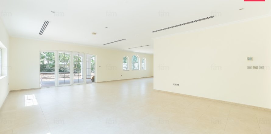 Villa in Dubai, VAE 3 slaapkamers, 819.9 vr.m. nr 766674