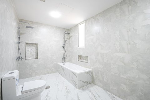 Villa para arrendamento em Dubai, EAU 6 quartos, 743.22 m2 № 750776 - foto 21