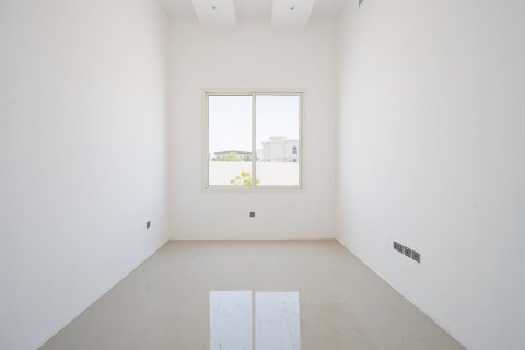 Villa para arrendamento em Dubai, EAU 6 quartos, 743.22 m2 № 750776 - foto 10