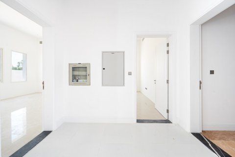 Villa para arrendamento em Dubai, EAU 6 quartos, 743.22 m2 № 750776 - foto 8