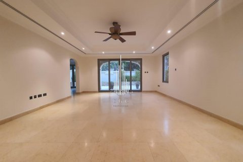 Willa na sprzedaż w Saadiyat Island, Abu Dhabi, ZEA 4 sypialnie, 339.9 mkw., nr 557926 - zdjęcie 2
