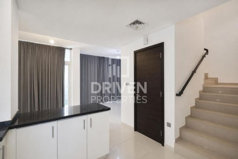 Shtëpi në qytet në Dubai, Emiratet e Bashkuara Arabe 3 dhoma gjumi, 112.23 m2. № 762376 - Foto 15