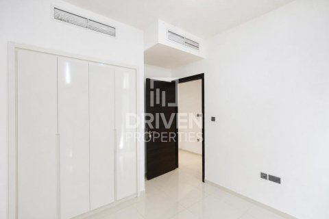 Shtëpi në qytet në Dubai, Emiratet e Bashkuara Arabe 3 dhoma gjumi, 112.23 m2. № 762376 - Foto 13