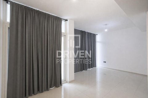 Shtëpi në qytet në Dubai, Emiratet e Bashkuara Arabe 3 dhoma gjumi, 112.23 m2. № 762376 - Foto 3