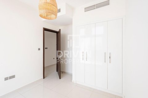 Müüa ridamaja asukohaga Dubai, AÜE: 3 magamistoaga, 112.23 m² Nr 762377 - pilt 8