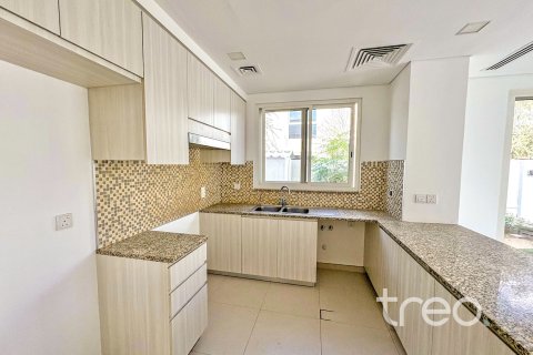 Townhouse til leje i Mudon, Dubai, UAE 4 soveværelser, 173.64 kvm № 733699 - foto 4