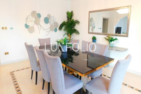 Villa à louer à Palm Jumeirah, Dubai, EAU 7 chambres, 650 m2 № 628159 - photo 8