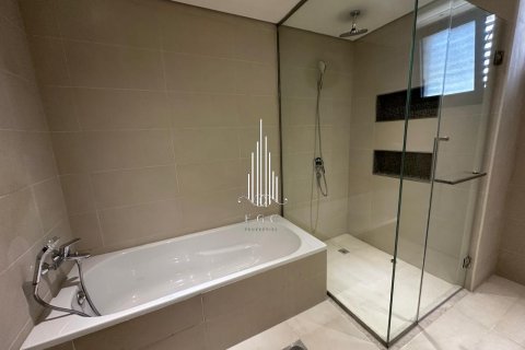 Üürile anda villa on the Yas Island, Abu Dhabi, AÜE: 5 magamistoaga, 581.1 m² Nr 557424 - pilt 29
